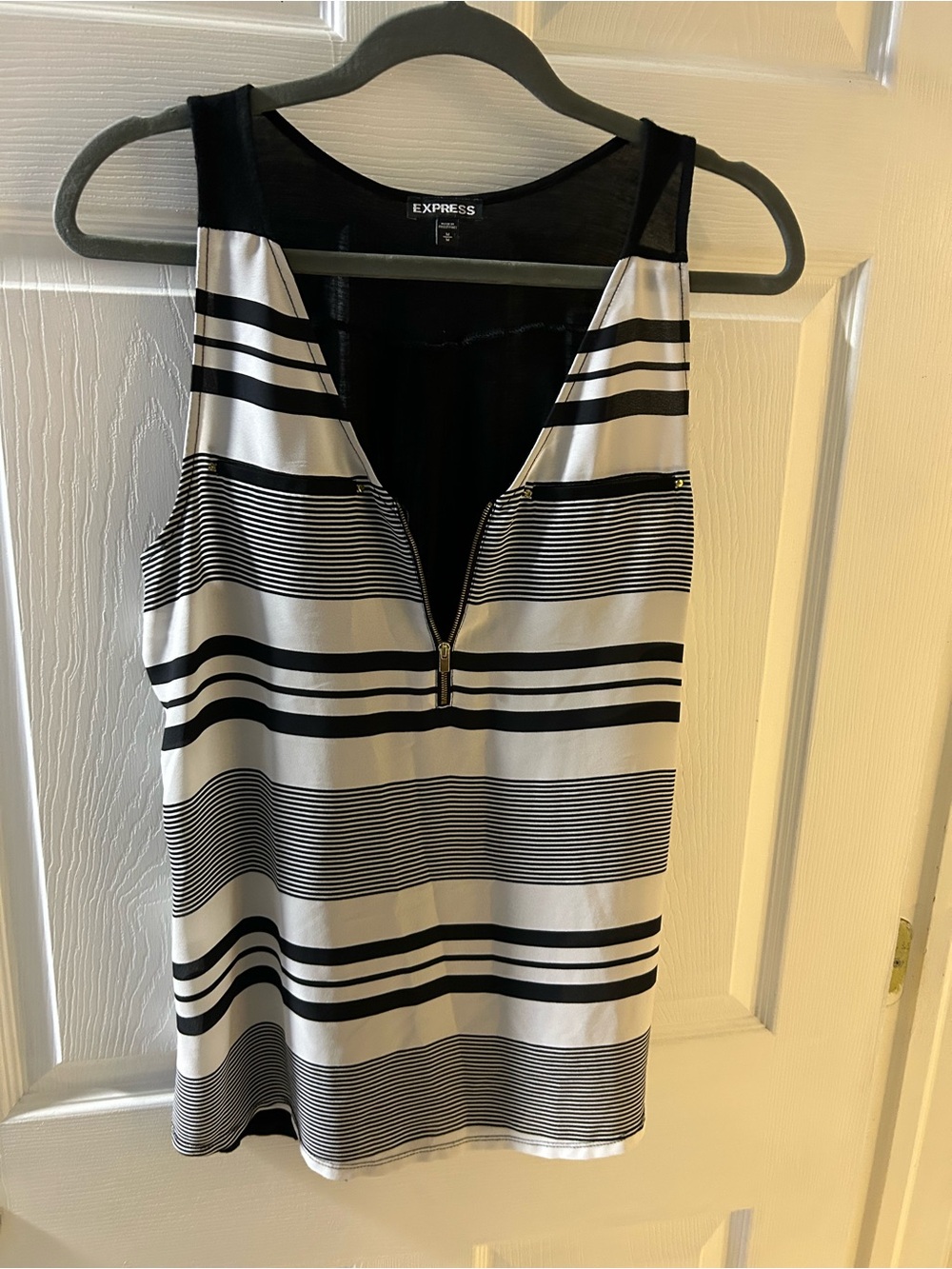 Express Black White Striped 1/4 Gold Zipper Sleeveless Tank Top Medium Hipster